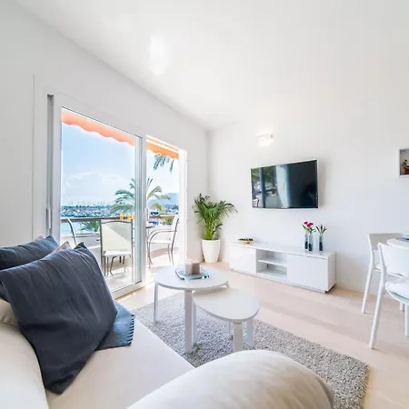 Fantastic With Sea View Apartment